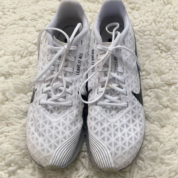 Nike Women’s Size 8 Zoom Rival XC Spike White Atmosphere Running Shoe